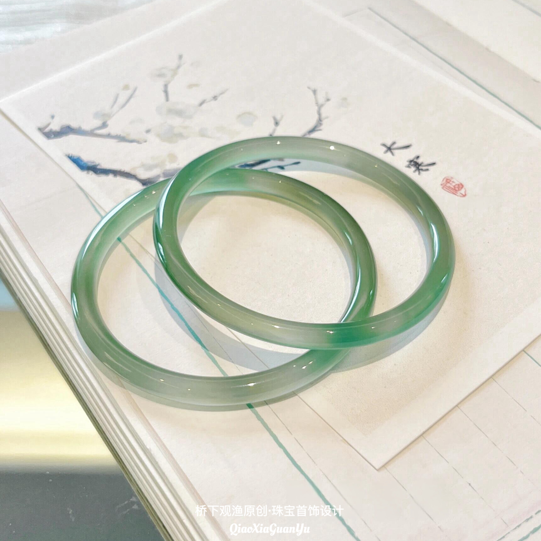 天然玉髓手镯玛瑙手镯叮当镯子