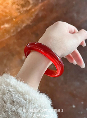 红玛瑙手镯冰透红玉镯女款红色玉