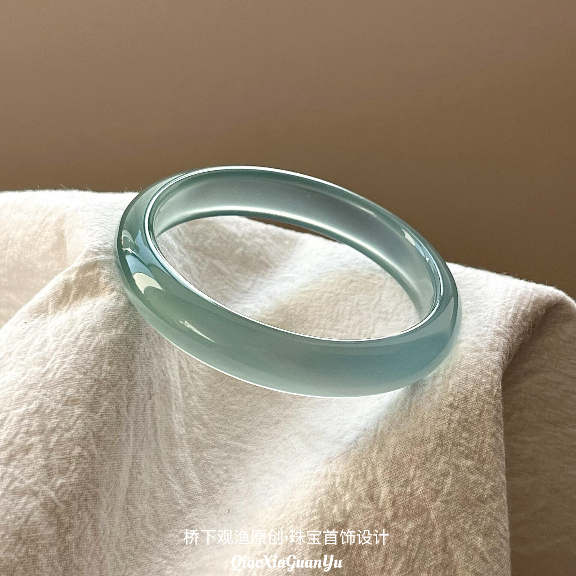 正品天然高冰种库里蓝玉髓玛瑙手镯马料天然翡翠玉镯远山黛送礼物