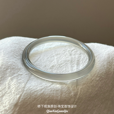 天然冰灰色玛瑙手镯女款冰种玉镯