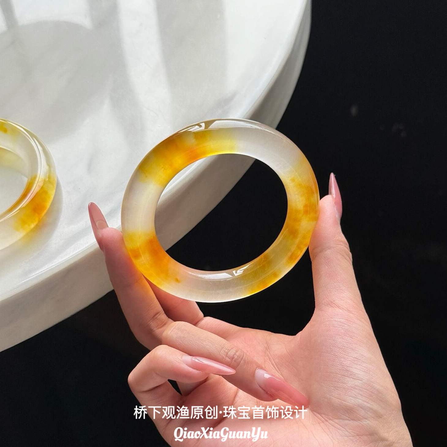 冰种黄飘花手镯高冰黄色水沫玉