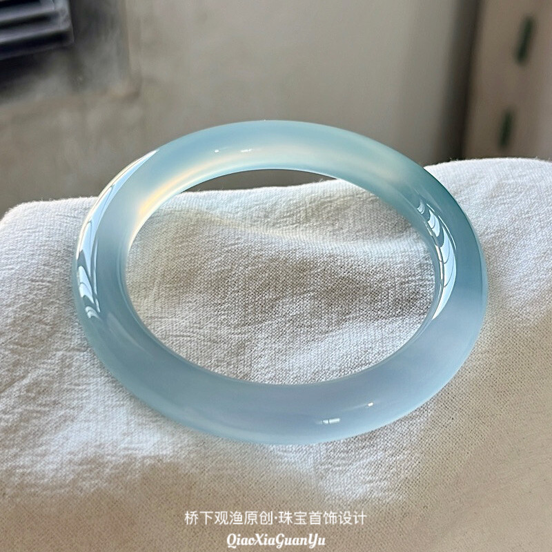 库里蓝高冰种玉髓玛瑙手镯马料圆条晴水蓝玉镯远山黛天然手镯女款