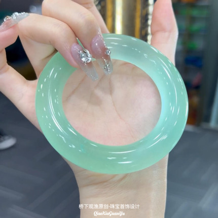 天然冰种晴水手镯冰种玉镯子油青镯子翡翠色手镯石英岩玉镯送礼物