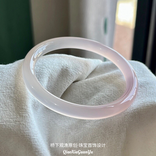 天然粉色玛瑙手镯郁金香高冰樱花粉玉髓手镯美人条叮当镯手镯送礼