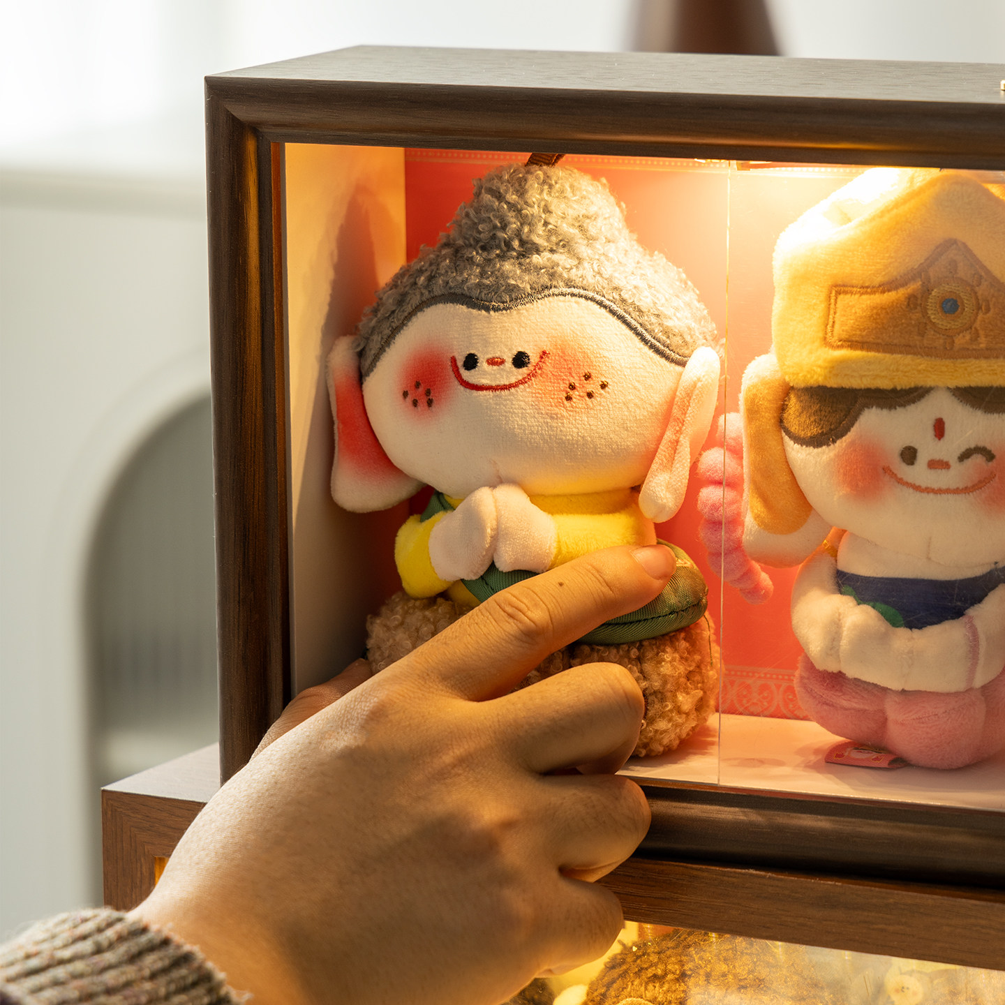 盲盒佛小伴收纳柜展示盒充电带灯图片