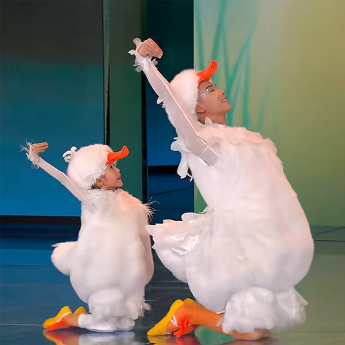 小荷风采这是我家夏款小鸭子套装