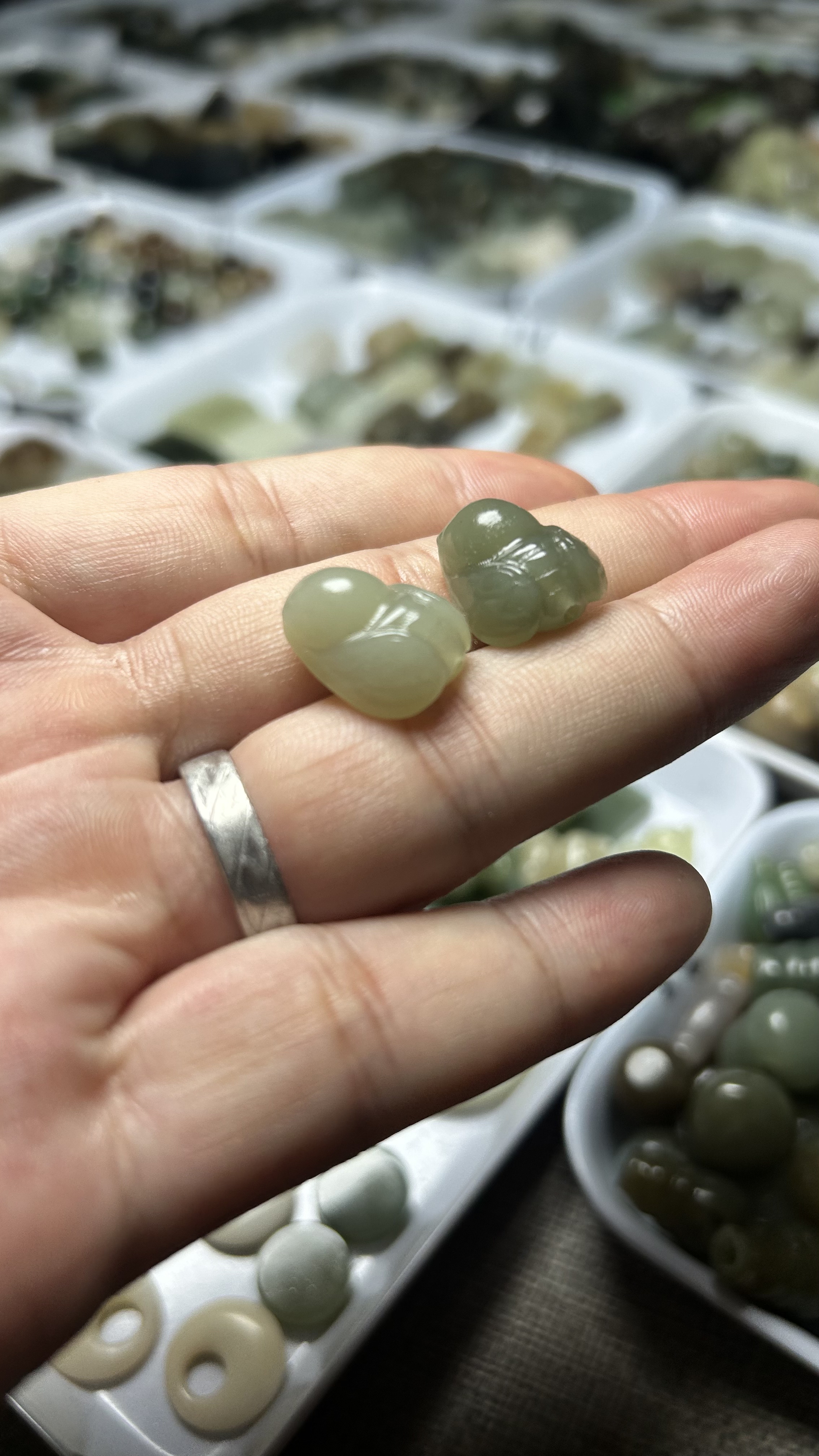 天然和田玉蝉一鸣惊人通孔手牌diy吊坠挂件手机链手链包挂提溜diy