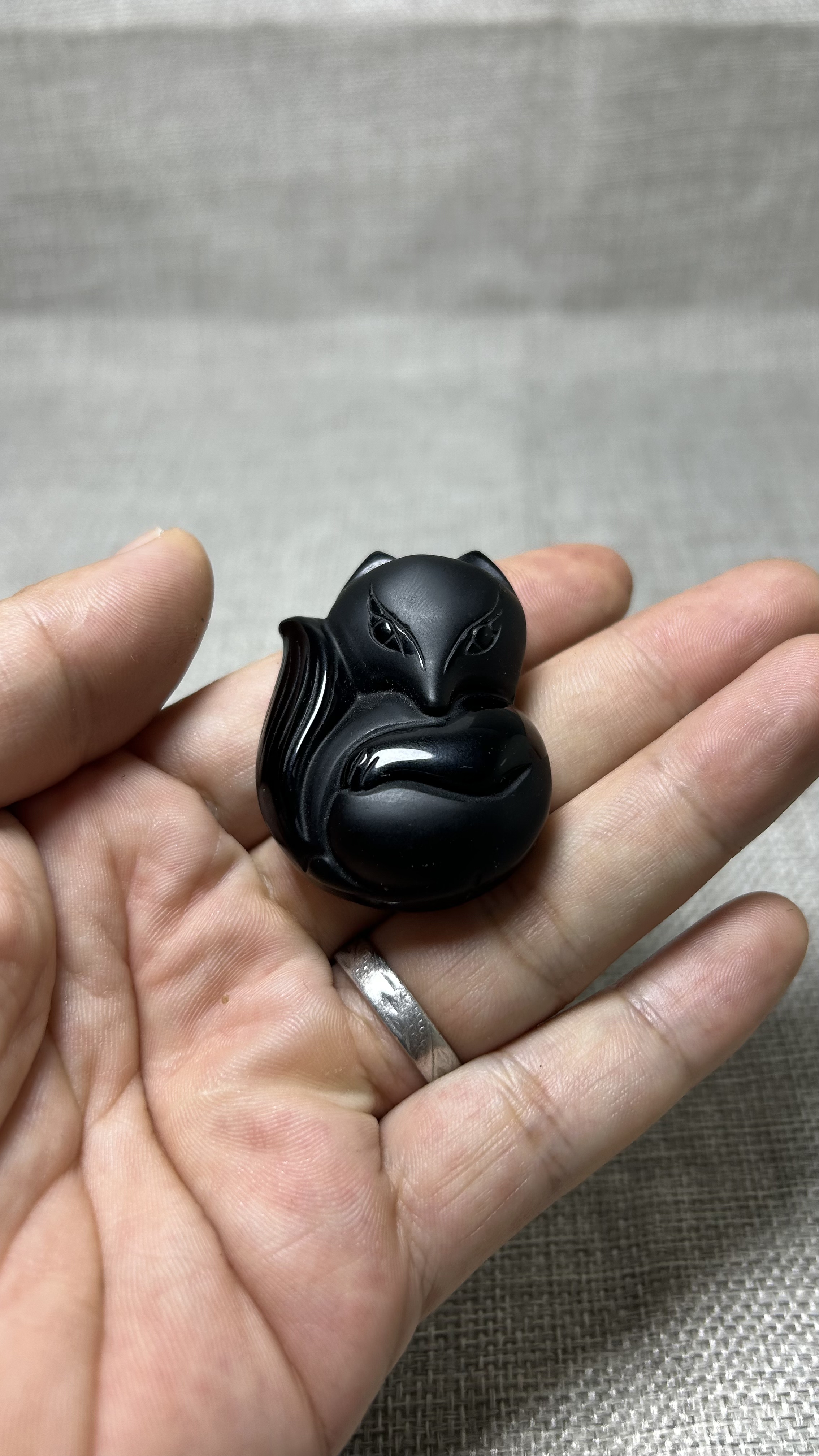 天然黑曜石狐狸吊坠男女款水晶饰品聪明伶俐毛衣链包挂礼物送女友