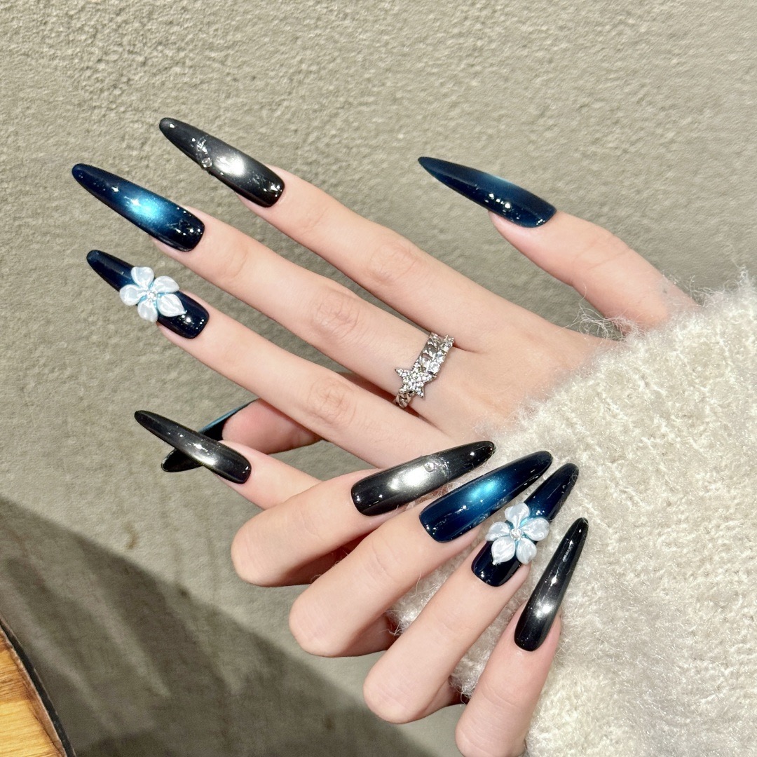 蓝色猫眼雕花美甲气质2025新款高级感美甲纯手工穿戴甲显白长款