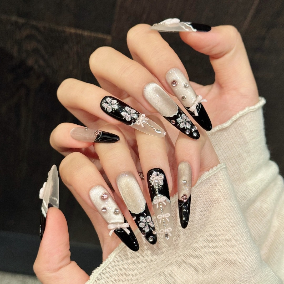 手工穿戴甲高级感甜酷雕花手工美甲甲片小红书推荐辣妹假指甲贴片