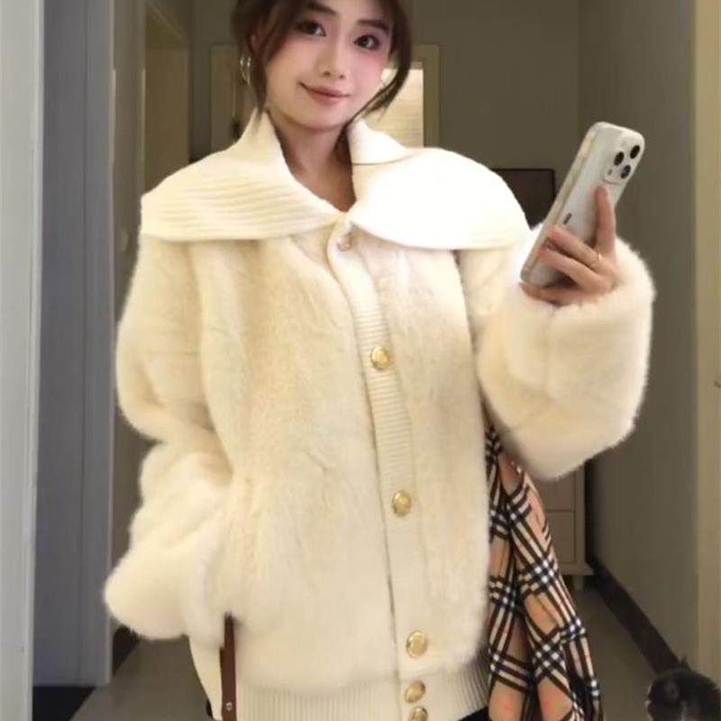 2025冬韩系甜美温柔针织翻领毛绒保暖米白色开衫新品慵懒百搭外套,女装/女士精品,时尚套装,淘宝优惠券,粉丝福利购,淘宝优惠卷