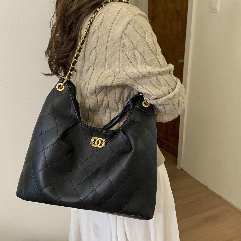 小香风菱格链条绣线托特包女2025新款高颜值洋气网红鹿皮绒单肩包,箱包皮具/热销女包/男包,通用款女包,淘宝优惠券,粉丝福利购,淘宝优惠卷