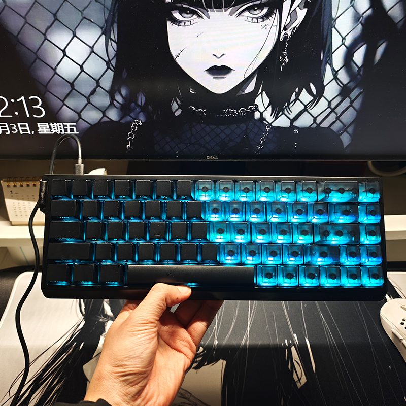 ace68黑雾透侧刻透明双拼键帽