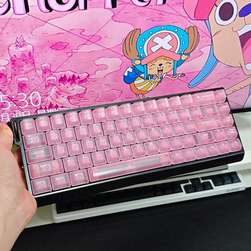 RS6雾透粉色透明键帽女生臻火