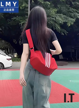 香港专柜红色帆布条纹包包女2025新款夏季时尚户外骑行健身斜挎包