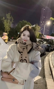 日系羊绒披肩围巾女2025年新款秋冬保暖加厚网红字母老花百搭围脖