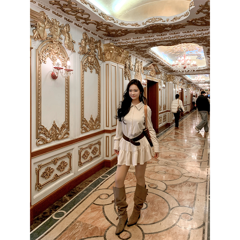 V腰显瘦甜美麂皮绒衬衫领连衣裙