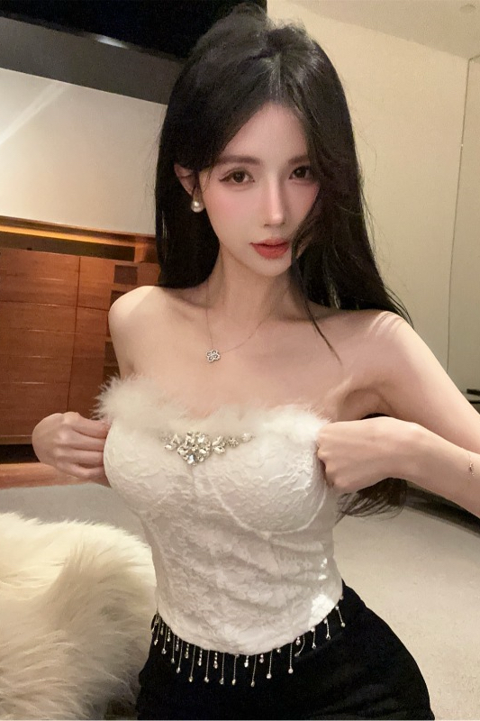 法式轻熟风高级感蕾丝镶钻毛毛抹胸背心女内搭纯欲白色裹胸上衣