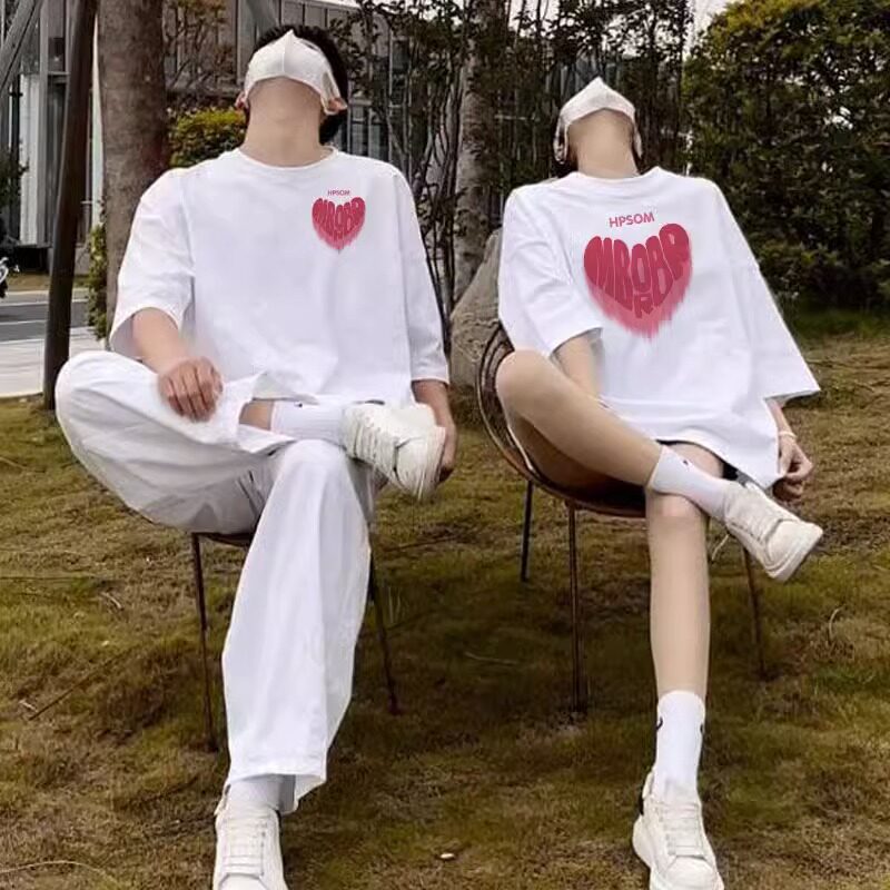2-300斤不一样的情侣装短袖T恤夏季办证订婚爱心印花宽松男女款t