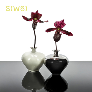 比利时Serax The Josephine系列01 约瑟芬陶瓷花瓶花器插花雕塑感