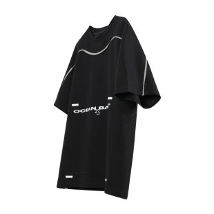 「OCEANBACCA」SS23/ 弧形弯曲内拼接后活页logo印花基础短袖T恤