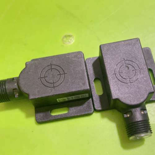 倍加福电感式传感器NBN15-F202-E2-V1 接近开关