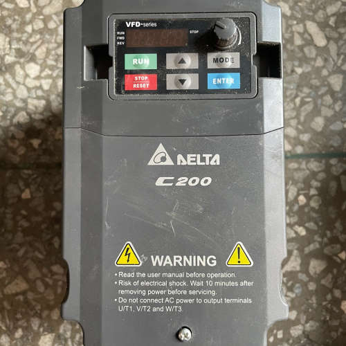 台达C200变频器，VFD004CB21A-20，220v-