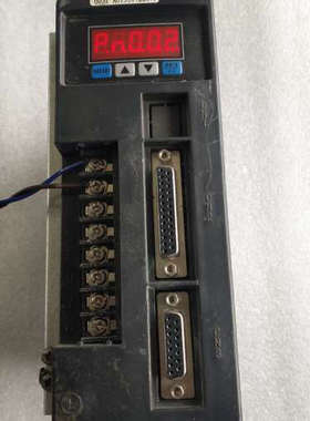 一川  仁侯RENHOU伺服驱动器RH60-M01930，6