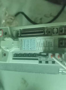 CSD3 04BX1P SEC 伺服驱动器