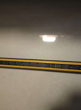 安全光幕deTec2 Core 还有一个