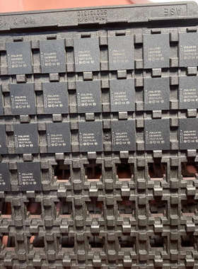 PC28F256J3F95A：26个 没标签 年份18+ 单