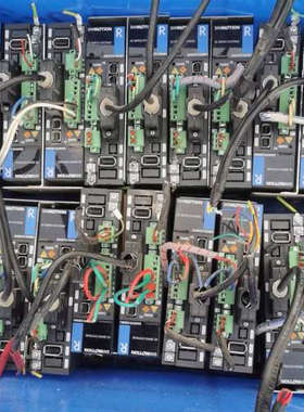 山洋伺服电机套装100W RS2A01A0AL0SAL，R2