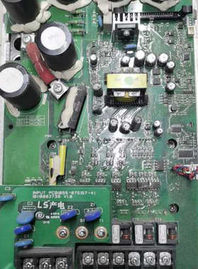 LS变频器IS7，5.5KW驱动板带模块功能完好sv0055