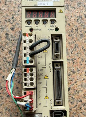 安川驱动器 SGDM-A3BDAY278 件，实物拍摄，