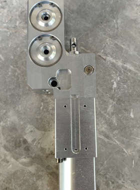 VAT 9700X-BA24-AIL1真空阀门，现状