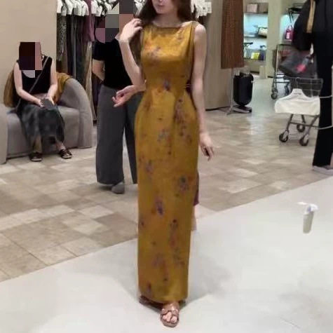 26218新大爱美依缘2026夏季新款时尚印花无袖连衣裙收腰长款女裙