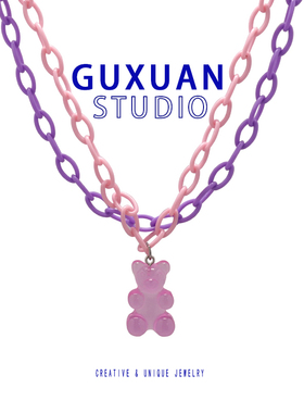 GUXUAN新款粉红色塑料亚克力小熊软糖双层叠带项链潮小众个性配饰