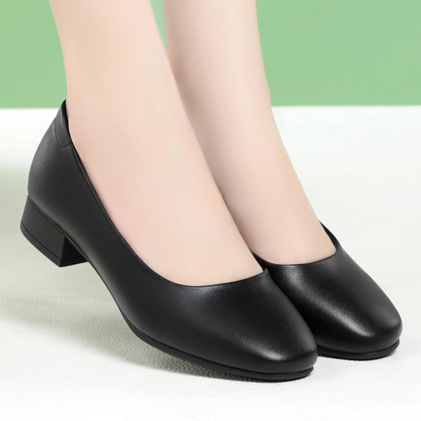 春季新款女士专业高跟鞋软面软底工作鞋简约休闲中年妈妈鞋