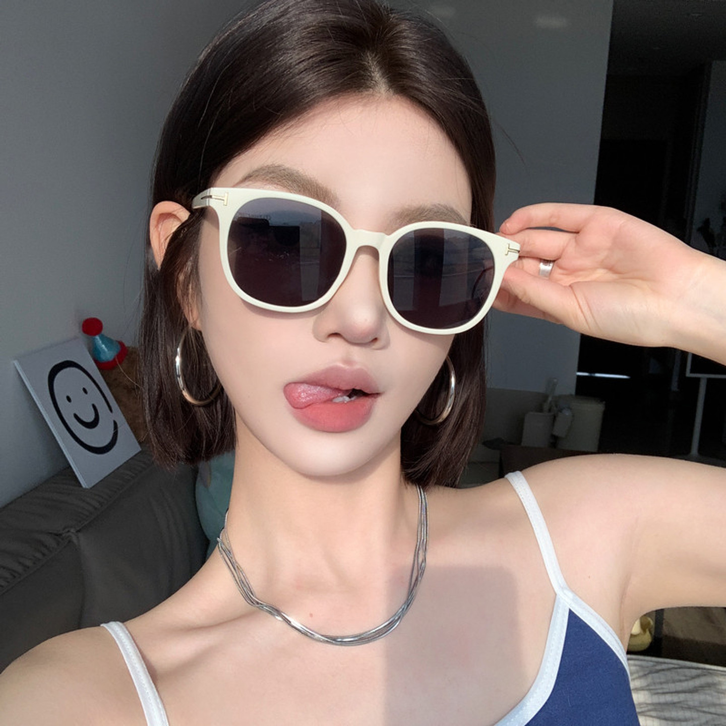 高级感墨镜女2026新款大脸防晒圆形白色框太阳眼镜防紫外线显脸小