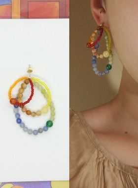 LU-LAN原创设计「俩不正同款」春夏彩虹可爱天然石琉璃多圈耳环