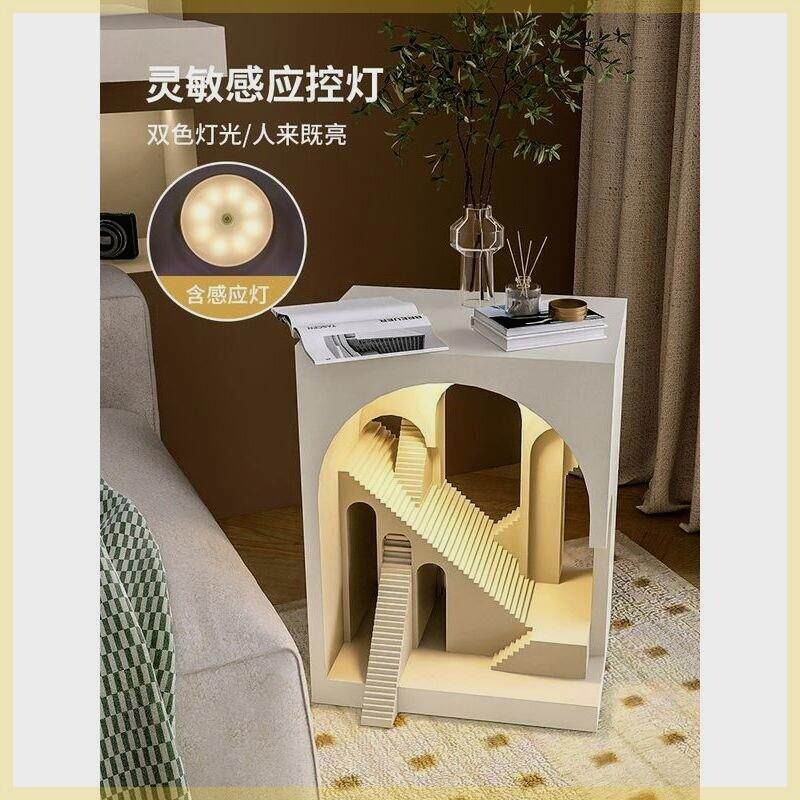 艺术城堡床头柜高级感卧室落地摆件床边储物柜带灯一体家居装饰品