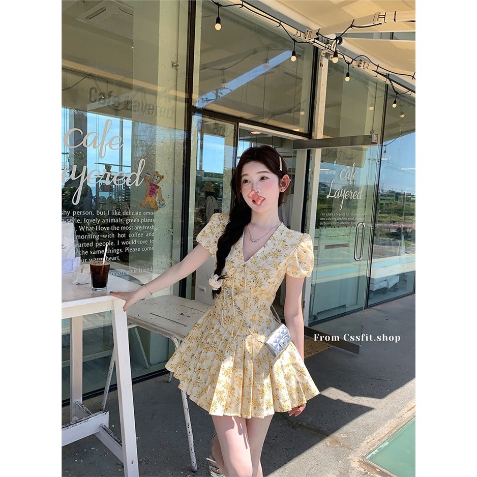 法式甜美黄色碎花v领连衣