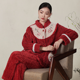 法兰绒家居服套装 松子壳珊瑚绒睡衣女红色本命年外穿加厚开衫 新款