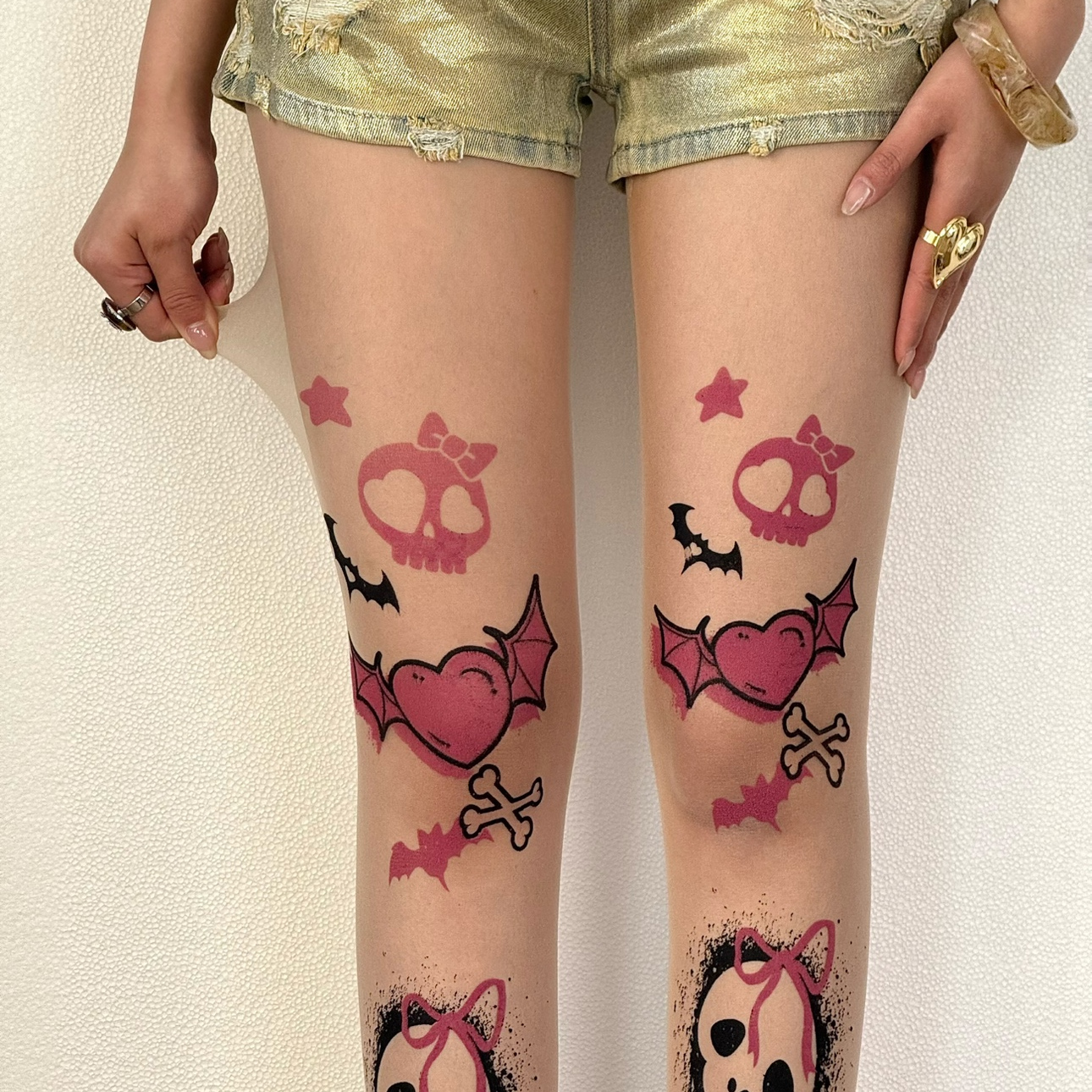 BON亚比骷髅头丝袜亚文化穿搭