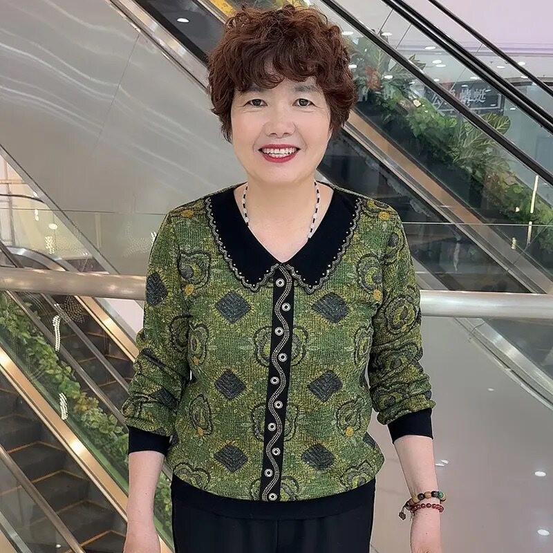 秋季新款中老年女时尚提花娃娃领长袖小衫遮肉百搭洋气妈妈装上衣
