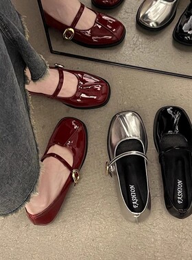 红色时尚法式小香风女士小皮鞋春夏季新款低跟晚晚风配裙玛丽