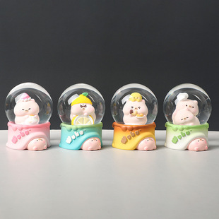 可爱呜呼猪迷你水晶球发光树脂工艺品家居办公室桌面摆件包挂件