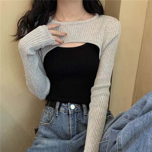Long Sleeve Pullover Knit Cropped Blouse 套头针织衫短款罩衫