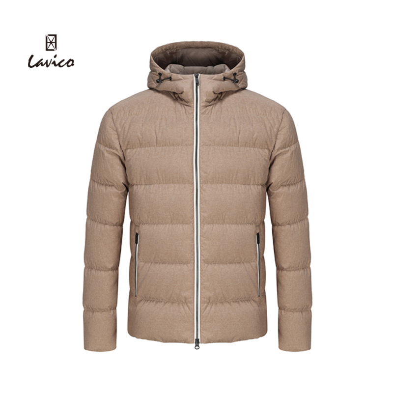 轻薄面料，臻选白鹅绒，连帽拉链款式设计