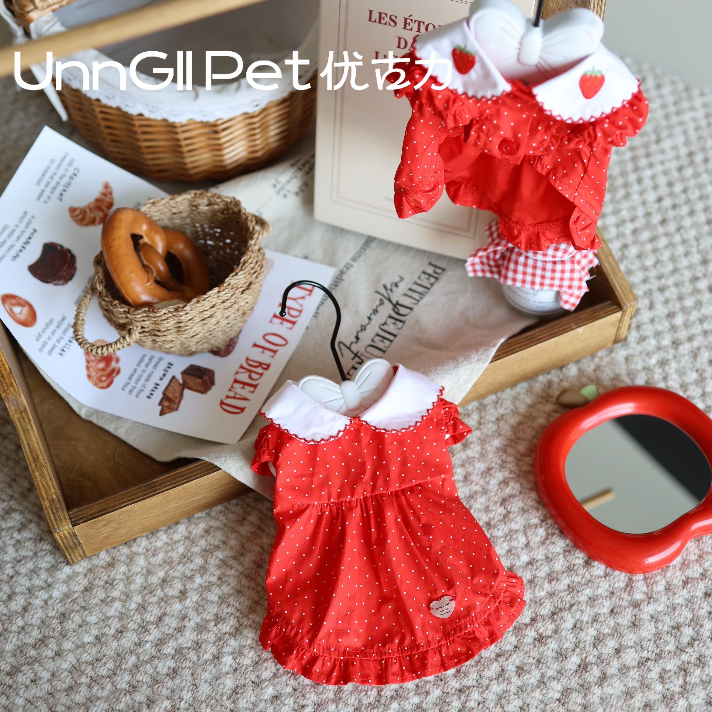 优古力娃娃领波点衬衫裙狗狗